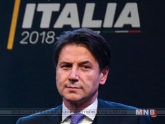 Италид улс төрийн хямрал нүүрлээд байна 