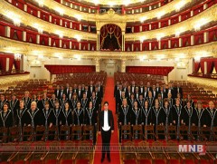 ОХУ-ын Их театрын уран бүтээлчид БНХАУ-д тоглож байна