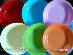 Хуванцраар хийсэн нэг удаагийн аяга, таваг ашиглахыг хориглох шийдвэр гаргахаар төлөвлөж байна 