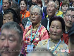 “Эрдэнэт үйлдвэр” ХХК-ийн зүгээс 1000 ахмадын чуулга уулзалт зохион байгууллаа