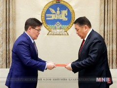 Төрийн өмчөөс аймаг, нийслэлийн өмчид эд хөрөнгө шилжүүлэх тухай тогтоолын төслийг өргөн барилаа