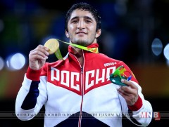 Абдулрашид Садулаев цаашдаа 97 кг-д барилдана