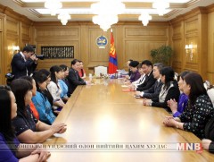 Ерөнхий сайд сувилагч нарын төлөөллийг хүлээн авч уулзлаа