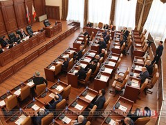 ОХУ-ын Ерөнхийлөгчийн бүрэн эрхийн хугацааг гурав болгох санаачилга гаргалаа  