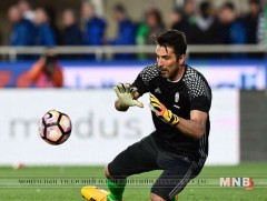 Жианлуйжи Буффон зодог тайлахаа мэдэгджээ