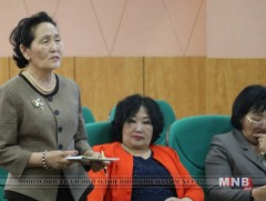 Ч.Дулмаа: Гүйцэтгэх засаглалаа царайчилж, цалингаа тавьж чадахгүй хүнд үе шүүхэд байсан