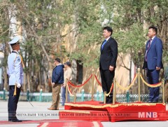 Ерөнхий сайд У.Хүрэлсүх Дорноговь аймгийн иргэдтэй уулзав