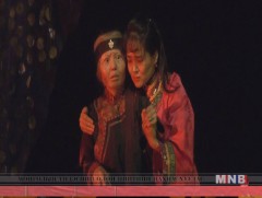 Нэрт зохиолч Цо Юүгийн 