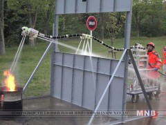 Японы инженерүүд гал унтраах зориулалтын нисдэг робот бүтээжээ