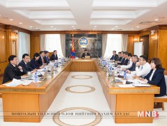 Засгийн газрын хуралдаан боллоо 