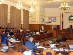 Хүүхэд хамгааллын тухай хуульд нэмэлт оруулах тухай хуулийн төслийн анхны хэлэлцүүлгийг хийлээ 