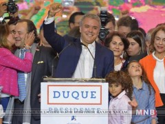 Колумб улсын ерөнхийлөгчийн сонгуульд Иван Дуке ялалт байгуулжээ