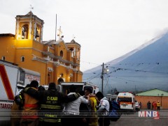 Урсаж байгаа халуун лааванд түлэгдэж 25 хүн амиа алдаад байна