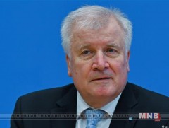 Германы дотоод хэргийн сайд албан тушаалаасаа огцрохоо төлөвлөж байгаагаа мэдэгдлээ