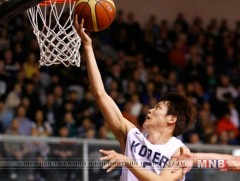 Хоёр Солонгосын сагсан бөмбөгийн багуудын нөхөрсөг тоглолт Пхеньянд болж байна  