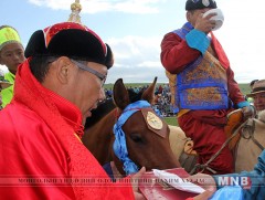 З.Батбаярын хээр морь түрүүллээ