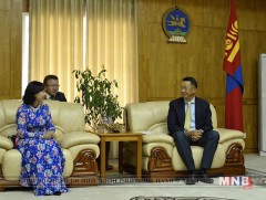 УИХ-ын дэд дарга Л.Энх-Амгалан Элчин сайд Доан Тхи Хыөнгийг хүлээн авч уулзав