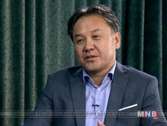 ЯВЛАА ИРЛЭЭ:  ЭХЭМҮТ-ийн Эрүү нүүрний мэс засгийн тасгийн эрхлэгч Д.Аянга