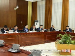 Монгол Улсын 2019 оны төсвийн тухай хуулийн төслүүдтэй хамт өргөн мэдүүлсэн хууль тогтоомжийн төсл..