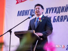 Монголын Хүүхдийн ордны ойн баярт Ерөнхий сайд оролцов