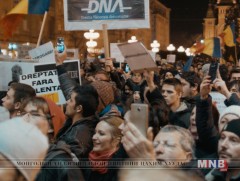 Румын улсын хууль тогтоомжид өөрчлөлт орсноор авлигын эсрэг тэмцэл сулрах болно