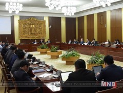 Монгол Улсын 2019 оны төсвийн тухай хуулийн төслүүдийн хоёр дахь хэлэлцүүлгийг хийв