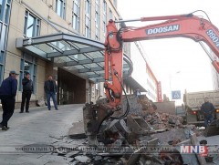 “Туушин” зочид буудлын өмнөх шатыг албадан буулгалаа /бичлэг/