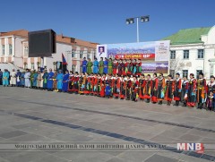 Эрдэнэбүрэнчүүд онцлог, түүх, өв соёлоороо гайхууллаа 