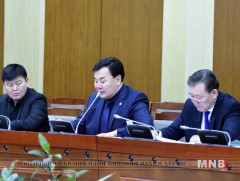 Төрөөс мөнгөний бодлогын талаар 2019 онд баримтлах үндсэн чиглэлийн төслийн анхны хэлэлцүүлгийг хи..