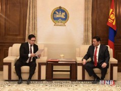 Сайдын үүрэгт ажлаас чөлөөлөх тогтоолын төсөл өргөн барилаа