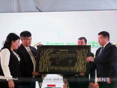 Төв аймаг төмс, малын тэжээлийн нийт хураан авсан ургацаараа улсдаа тэргүүллээ