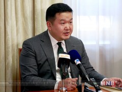 А.Энхжин: Валютын ханш тогтворжино гэсэн хүлээлттэй байна