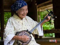 Ерээс дээш насны эмэгтэйчүүд өөрсдийгөө хамгийн аз жаргалтайд тооцдог