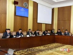 Төрийн албаны тухай хуулийг хэрэгжүүлэхтэй холбогдсон тогтоолын төслүүдийг хэлэлцэж дэмжлээ