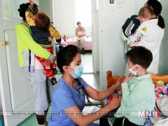 Томуугийн дэгдэлтээс шалтгаалан хөл хорио тогтоож, эцэг эхчүүдэд цалинтай чөлөө олгоно