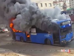 Улаанхуаранд нийтийн тээврийн автобус шатжээ