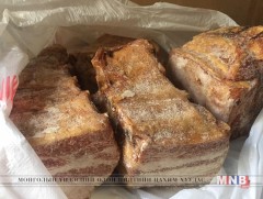 Хадгалах хугацаа нь дууссан гахайн утсан махыг хураан авч устгав