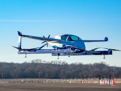 “Boeing” компани нисдэг такси болох нисгэгчгүйгээр хөөрдөг төхөөрөмжөө туршжээ