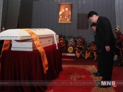 Монгол түмэн их найрагчаа сүүлчийн замд нь үдэж байна