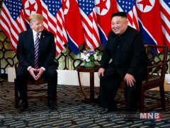 Ханойн дээд хэмжээний уулзалтын эргэн тойронд...