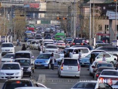 Албан ёсны зөвшөөрөлтэй 580 орчим такси үйлчилгээ үзүүлж байна