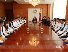 Ерөнхийлөгч Х.Баттулга тусгай олимпын зуны наадамд амжилттай оролцсон баг тамирчдыг хүлээн авч уул..
