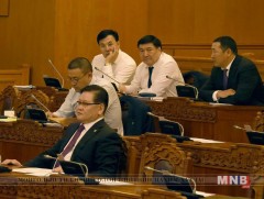 Хувь хүний орлогын албан татварын тухай хуулийн шинэчилсэн найруулгын төслийн анхны хэлэлцүүлгийг ..