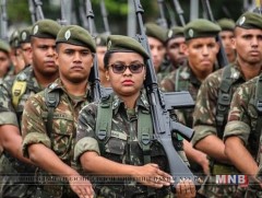 АНУ ОХУ-ыг Венесуэлээс цэргээ гаргахыг шаарджээ