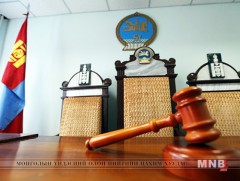 Хурандаа нарын нийтийн албанд ажиллах эрхийг хасаж, торгов
