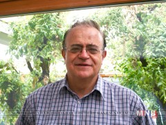 Дэвид төслөөс гадна жил бүр 4-5 хүнд гэр бэлэглэдэг