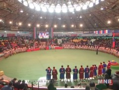 Эх орончдын өдөрт зориулсан Үндэсний бөхийн барилдаан /шууд/