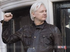 Жулиан Ассанж дипломатчдын зочломтгой занг буруугаар ашиглаж байна гэв