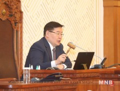 Хуулийн төслүүдийг анхны хэлэлцүүлэгт бэлтгүүлэхээр байнгын хороонд шилжүүллээ