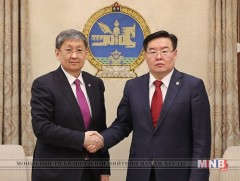 Зөвшөөрлийн тухай болон бусад хуулийн төслийг өргөн барилаа